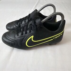 Nike Tiempo Legend Club FG Soccer Cleats Youth 5Y DA1331-070 Black Green